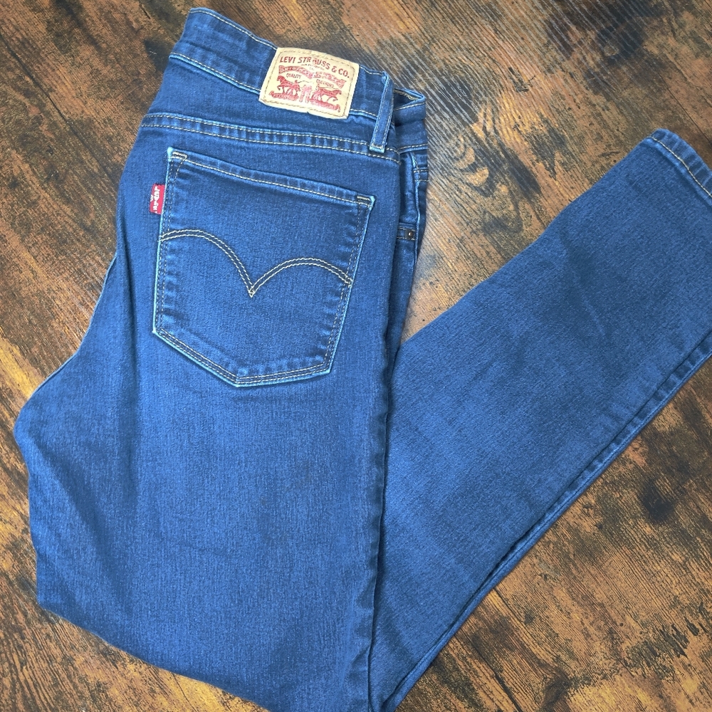 LEVI's 711 skinny women's jeans
